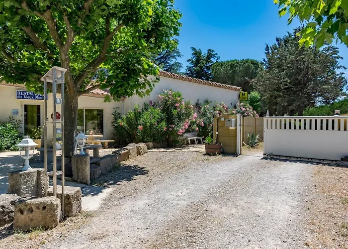 Logis Hotel Le Vieux Moulin