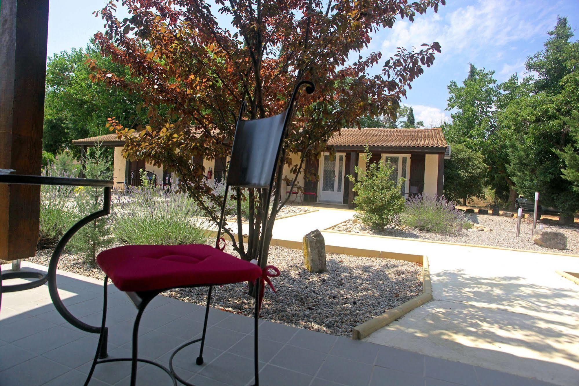 Hotel Logis Le Vieux Moulin 2*